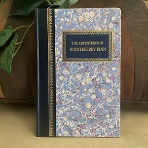 Vintage Hardcover The Adventures of Huckleberry Finn! Mark Twain